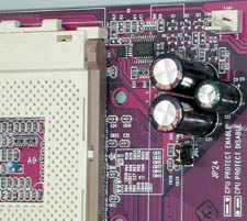 Фрагменты платы Soltek SL-75DRV5, отвечающие за работу Anti-Burn Shield II.