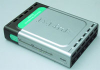 D-Link DI-604 — один из первенцев класса. Может быть, этим объясняется слегка повышенное тепловыделение?