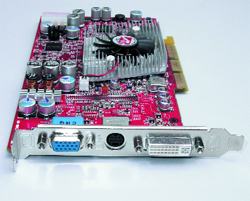 Референс-карта Radeon 9800 Pro от ATI.