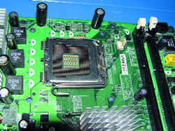 Рис. 4. Разъем LGA775 для P4.