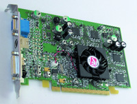 Видеокарта ATI X600XT для шины PCI Express x16.
