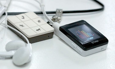 iriver s7 (�����) � iriver s10 (������)